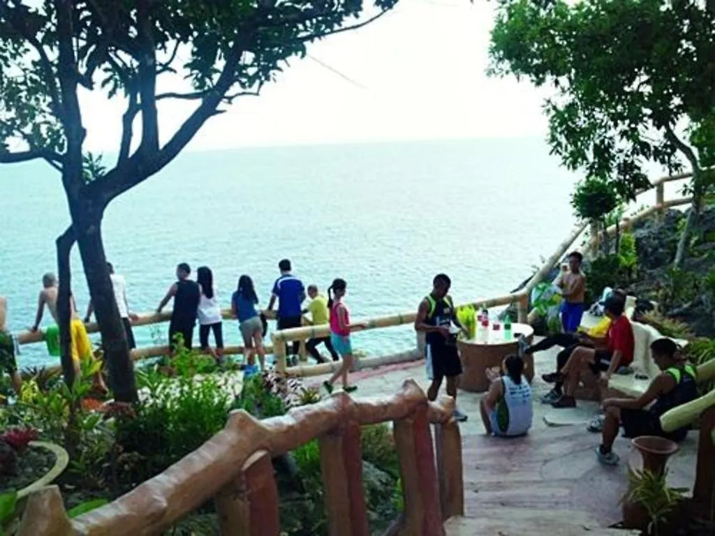 Alexis Cliff Dive Resort 팡라오
